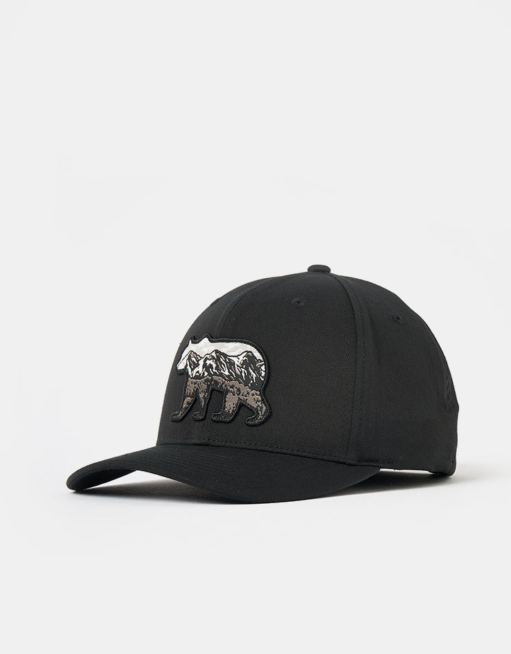 Columbia Lost Lager™ 110 Snapback Cap - Black/Sisters Bear