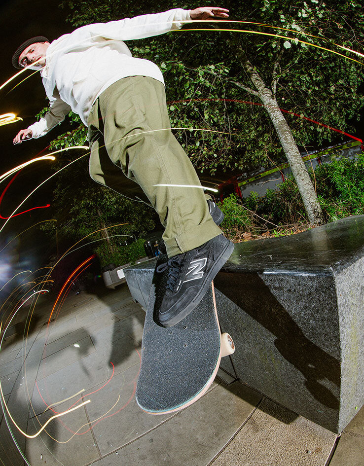 New Balance Numeric 440 Route One Exclusive Skate Shoes - Black/Black/Reflective