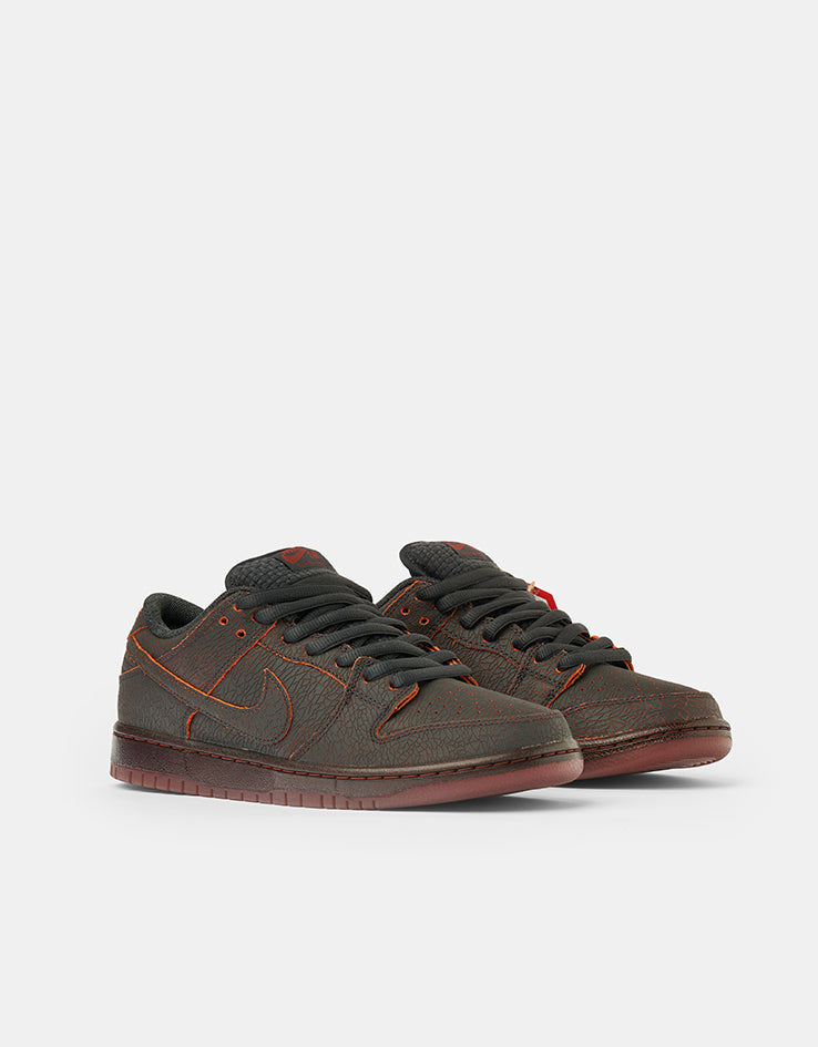 Nike SB 'Krampus' Dunk Low Pro Premium Skate Shoes - Dk Smoke Grey/Campfire Orange-Black