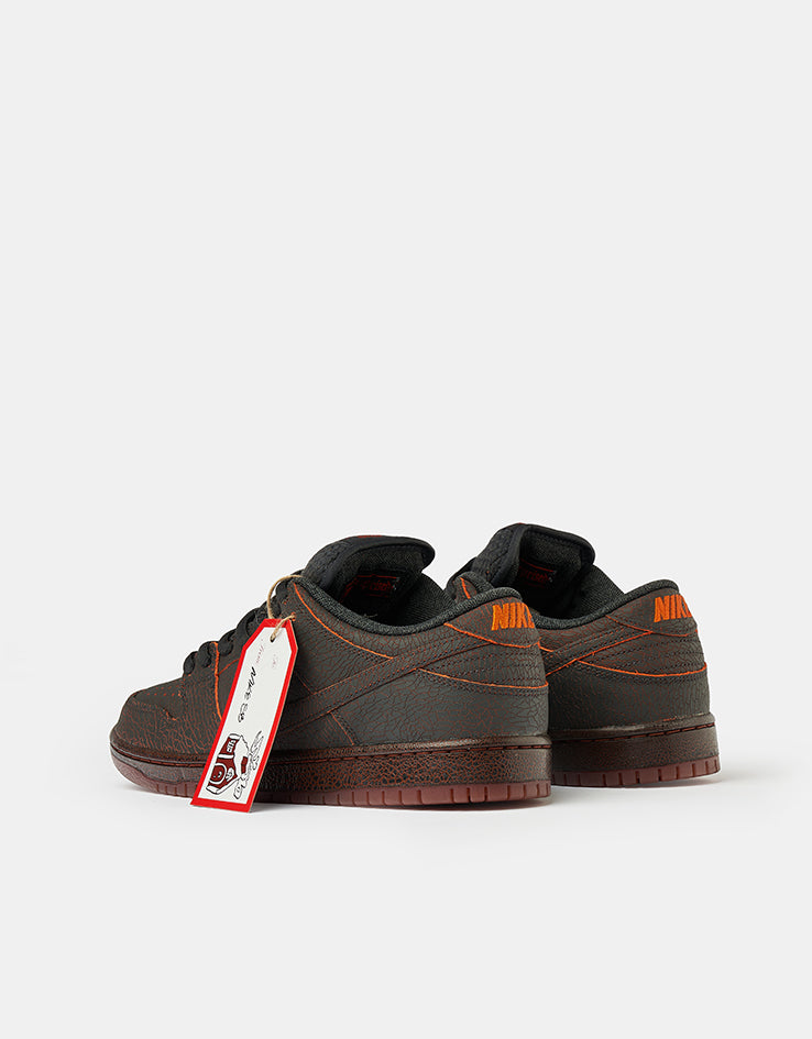 Nike SB 'Krampus' Dunk Low Pro Premium Skate Shoes - Dk Smoke Grey/Campfire Orange-Black