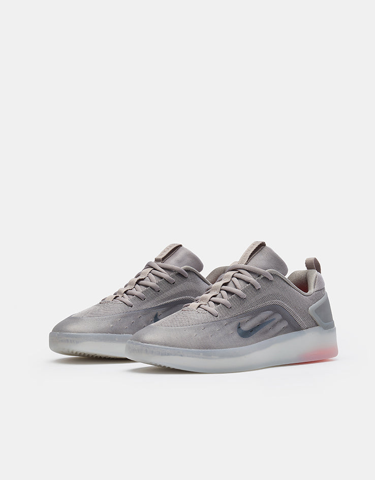 Nike SB Zoom Nyjah 4 Skate Shoes - College Grey/Mink Brown-Light Silver
