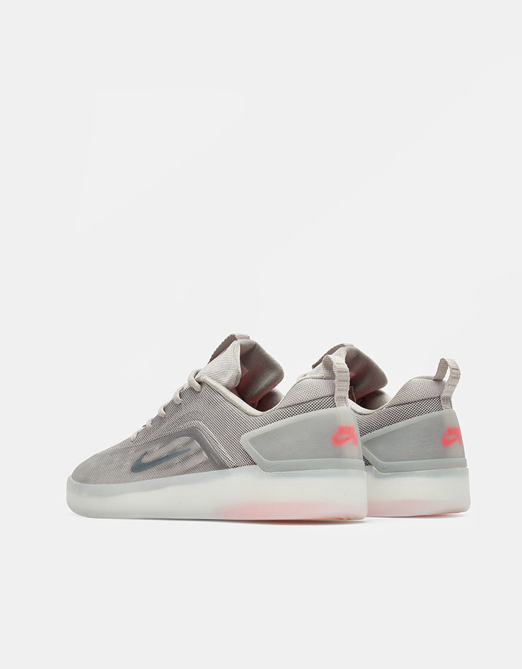 Nike SB Zoom Nyjah 4 Skate Shoes - College Grey/Mink Brown-Light Silver