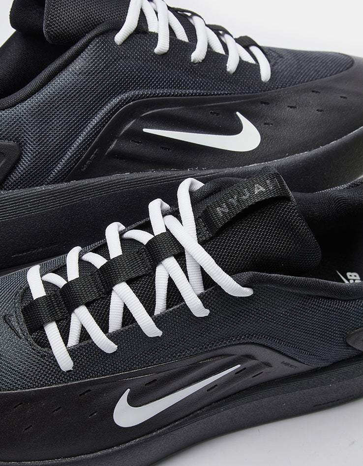 Nike SB Zoom Nyjah 4 Skate Shoes - Black/White-Black-White