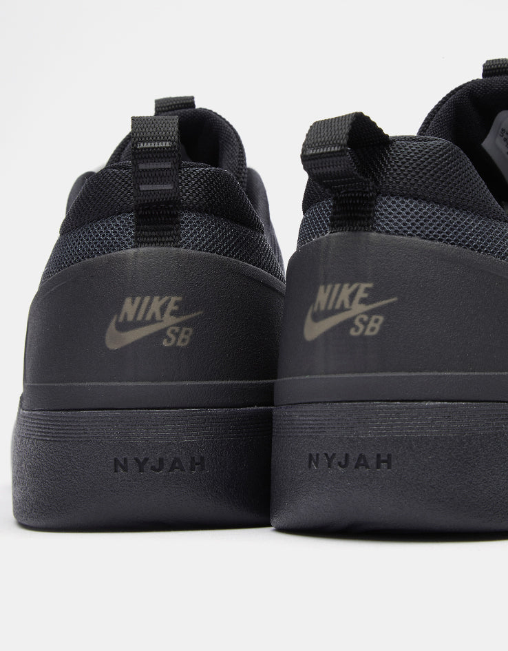 Nike SB Zoom Nyjah 4 Skate Shoes - Black/White-Black-White