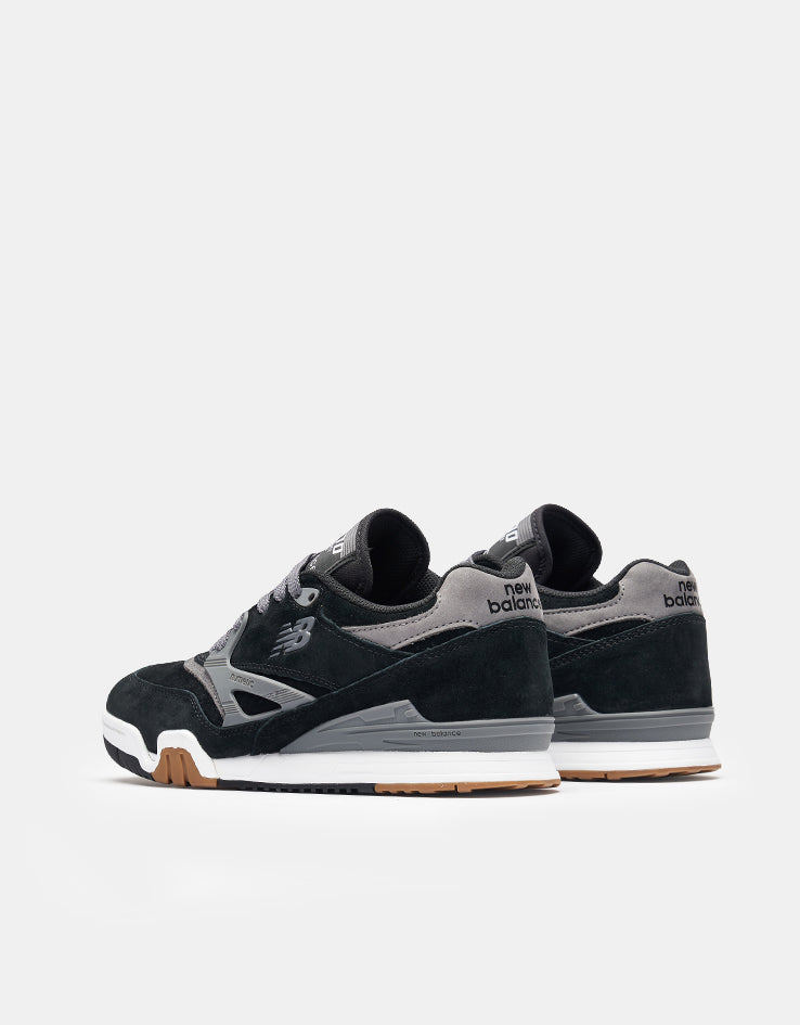 New Balance Numeric 770 Skate Shoes - Black/Grey