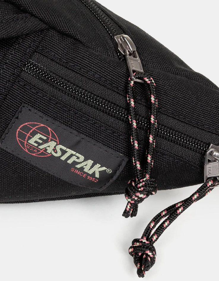 Eastpak Way Hot Waist Pak'R Cross Body Bag - Vintage Black