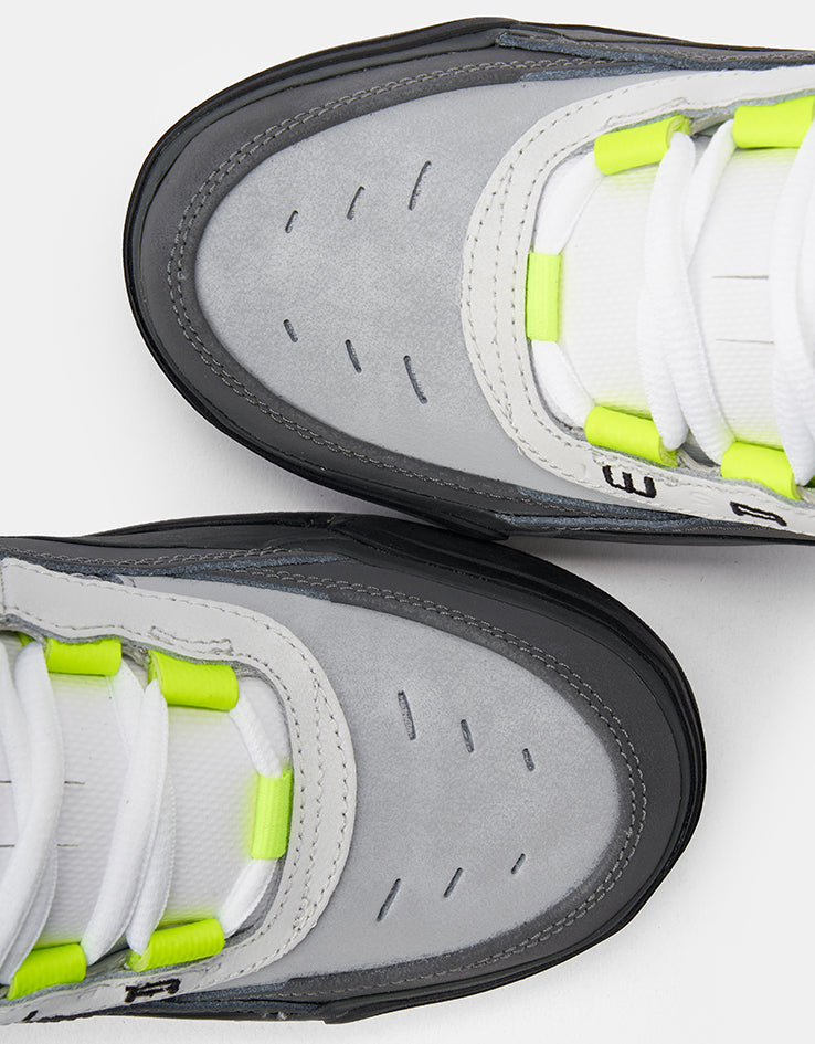 Nike SB Air Max Ishod Skate Shoes - Black/Neon Yellow-Anthracite-Lt Graphite