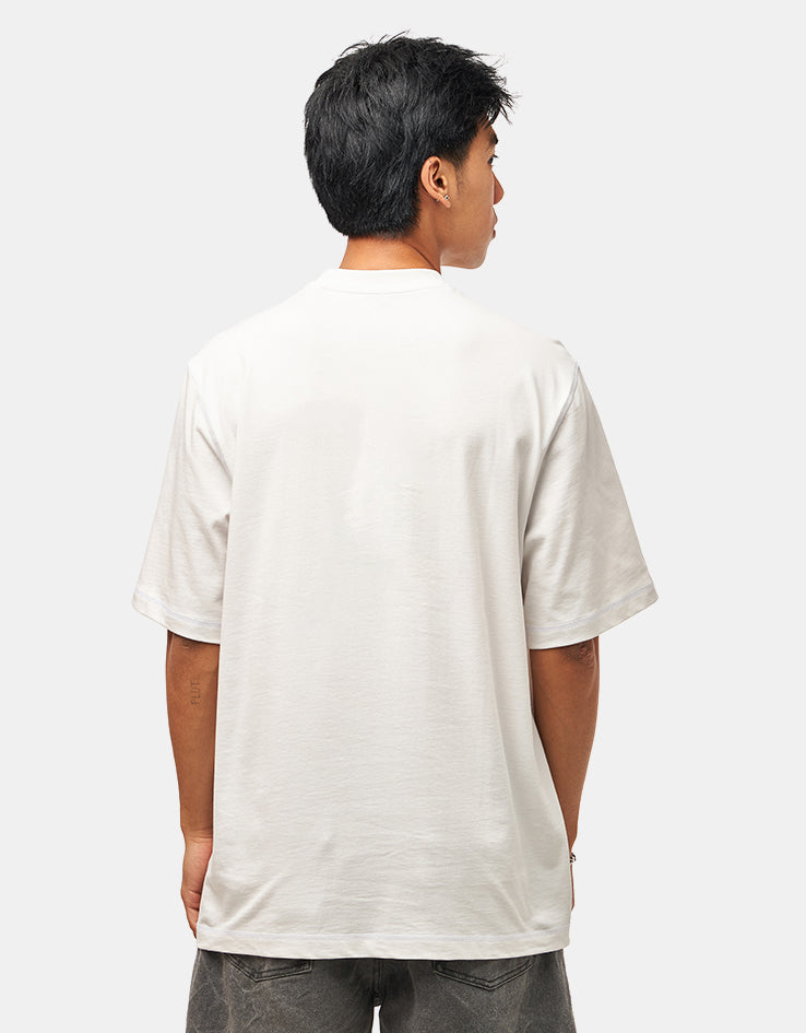 Pass Port Ovalit T-Shirt - White