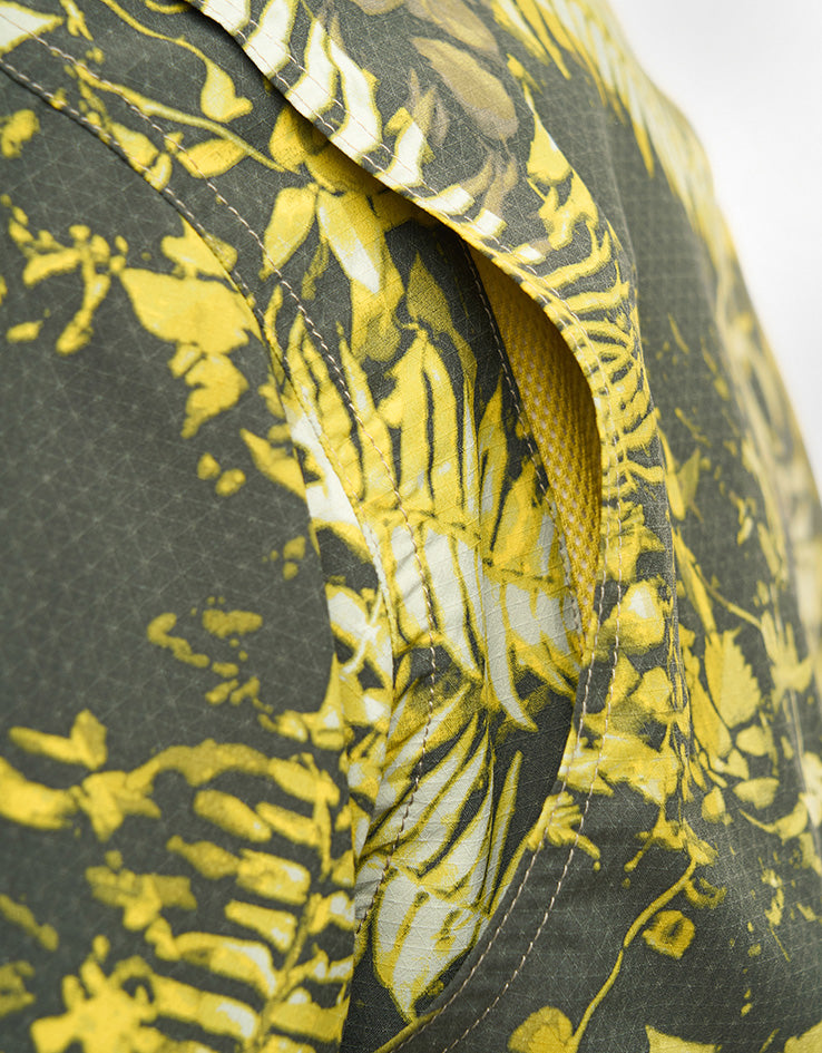 Columbia Tech Trail™ Utility Printed Woven S/S Shirt - Antique Moss/Geofern Greenscape
