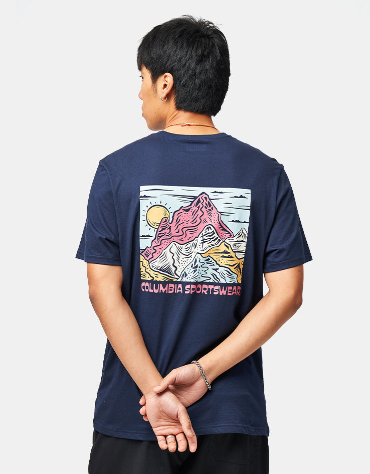 Columbia CSC™ Outdoor Back Graphic T-Shirt - Collegiate Navy/Sunscape