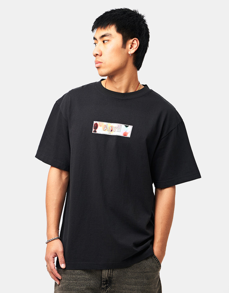 April Genes T-Shirt - Black