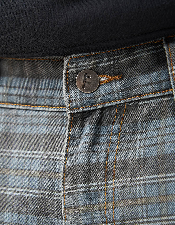 Former Reynolds 21" Slack Denim Short - Washed Blue