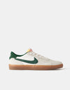 Nike SB Heritage Vulc Skate Shoes - Sail/Gorge Green-Sail-Safety Orange