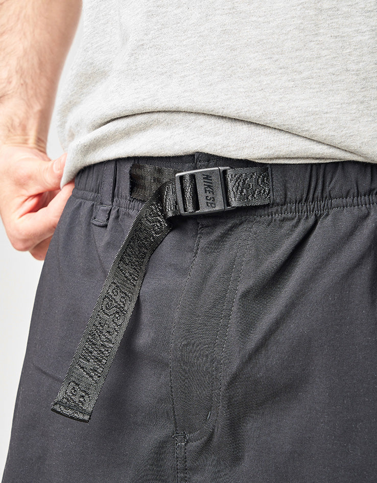 Nike SB 9er Shorts - Black/White