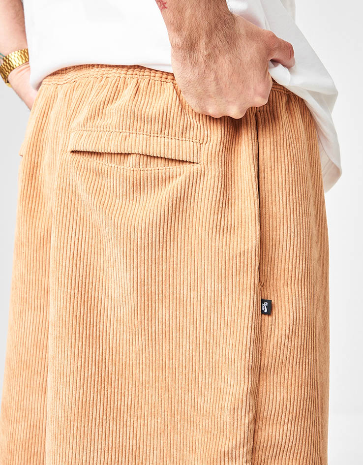 Nike SB Cord Shorts - Light Cognac/Black