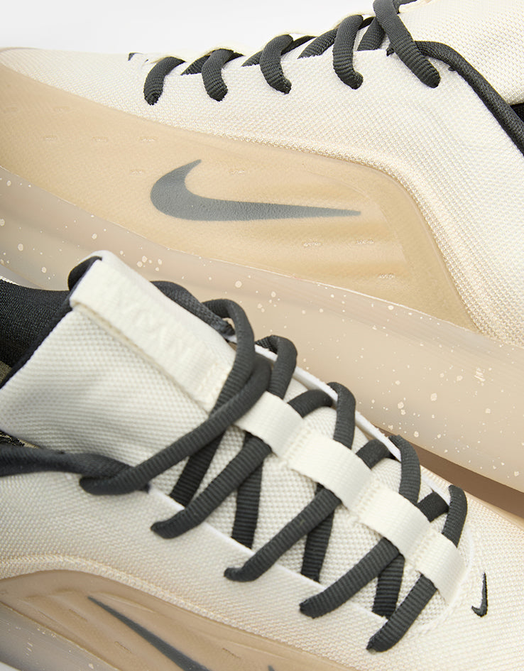 Nike SB Zoom Nyjah 4 Skate Shoes - Desert Khaki/Dk Smoke Grey