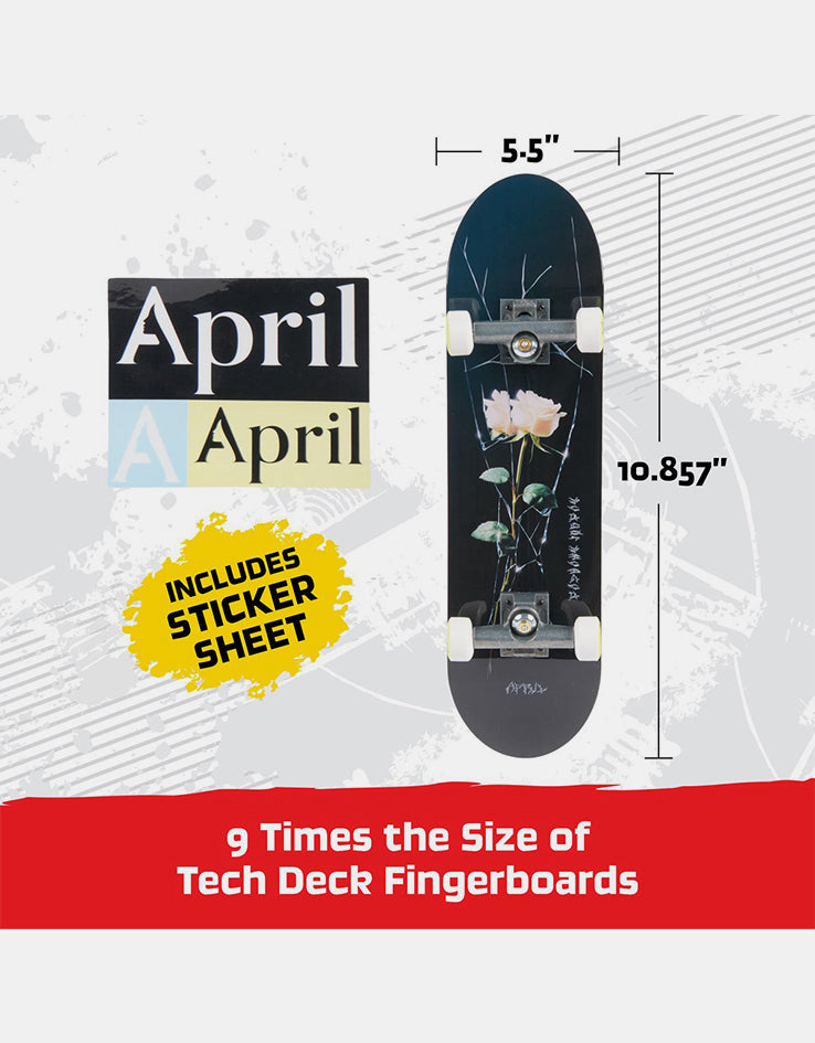 Tech Deck Handboard - April