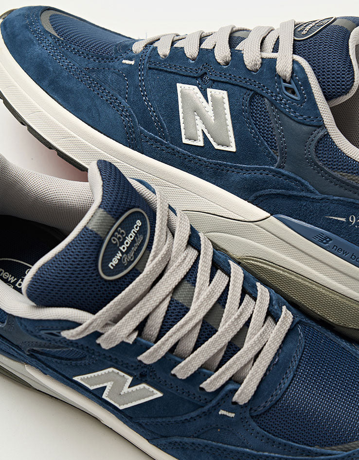 New Balance Numeric 933 Andrew Reynolds Skate Shoes - Navy/White