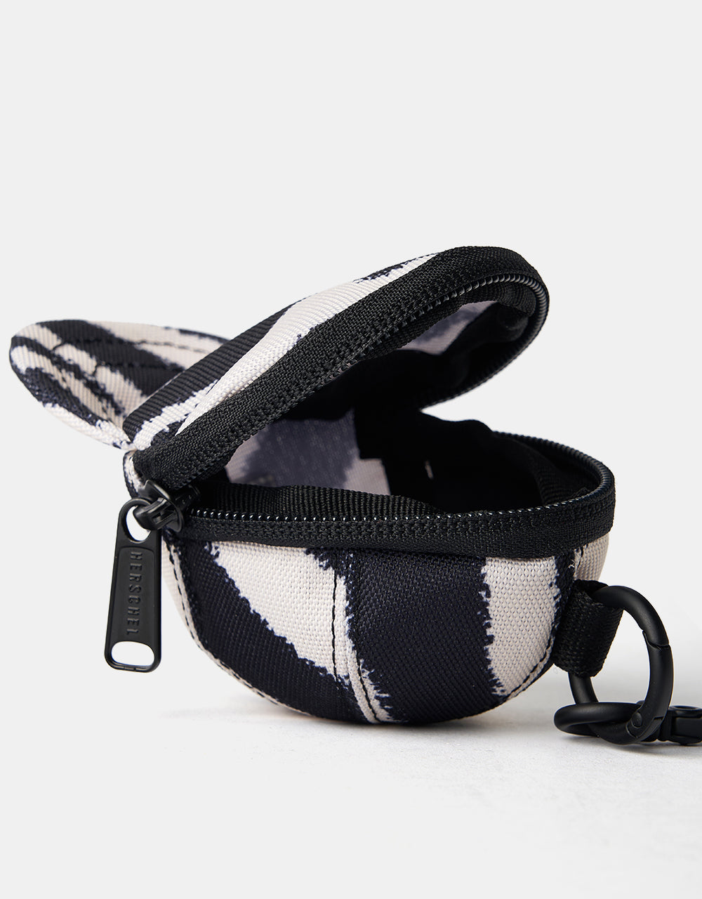 Herschel Sylas Classic Cap Bag Charm - Zebra