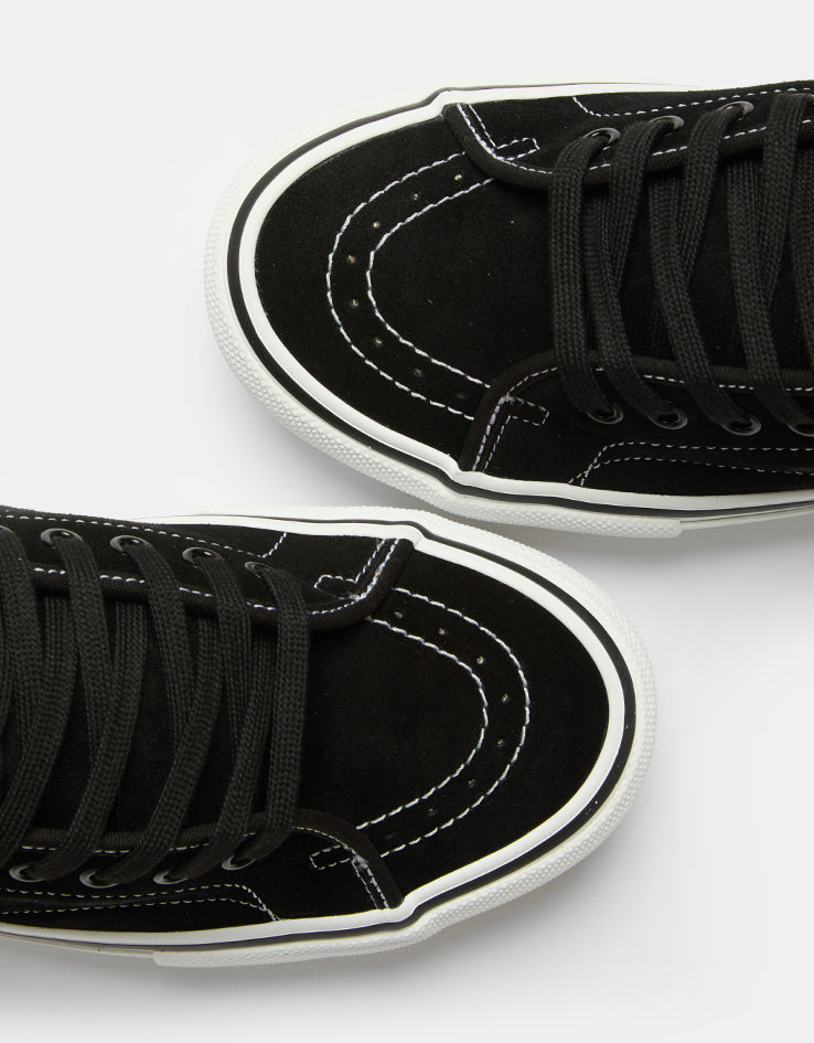 Vans Skate AVE Classic Shoes - Black/White