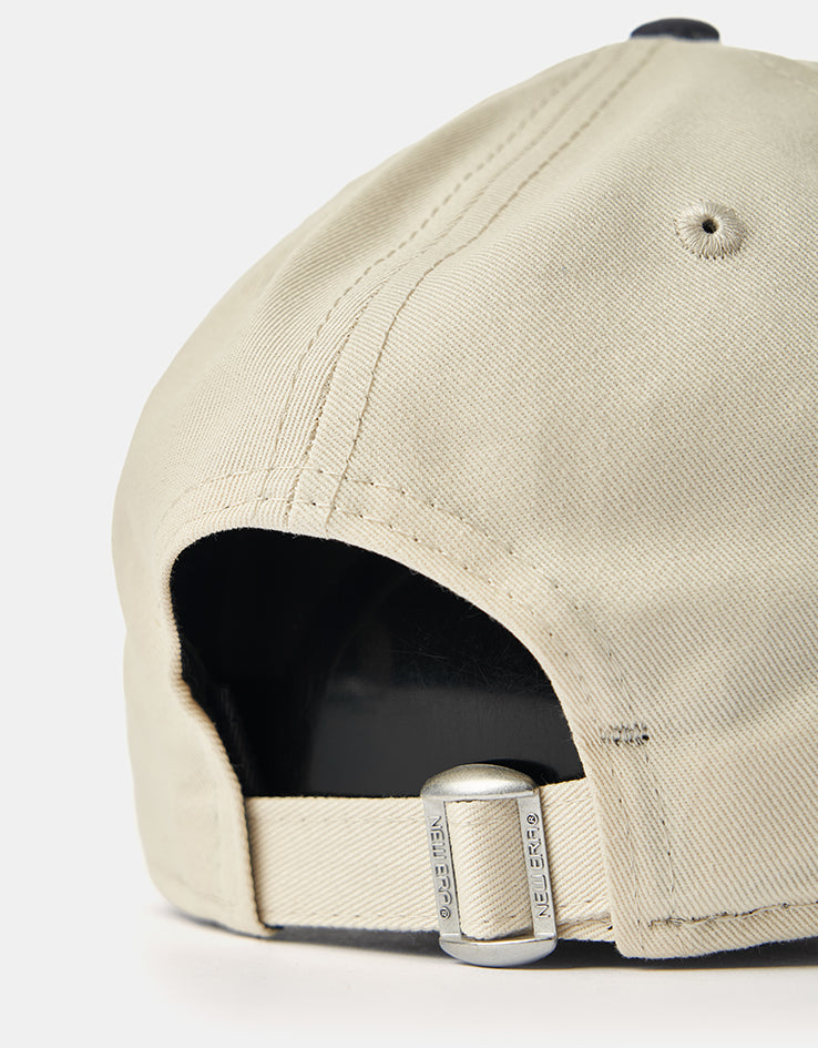 New Era New York Yankees Colour Block 9FORTY® Strapback Cap - Light Cream/Navy