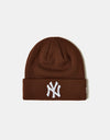 New Era New York Yankees League Essential Beanie - Deep Auburn