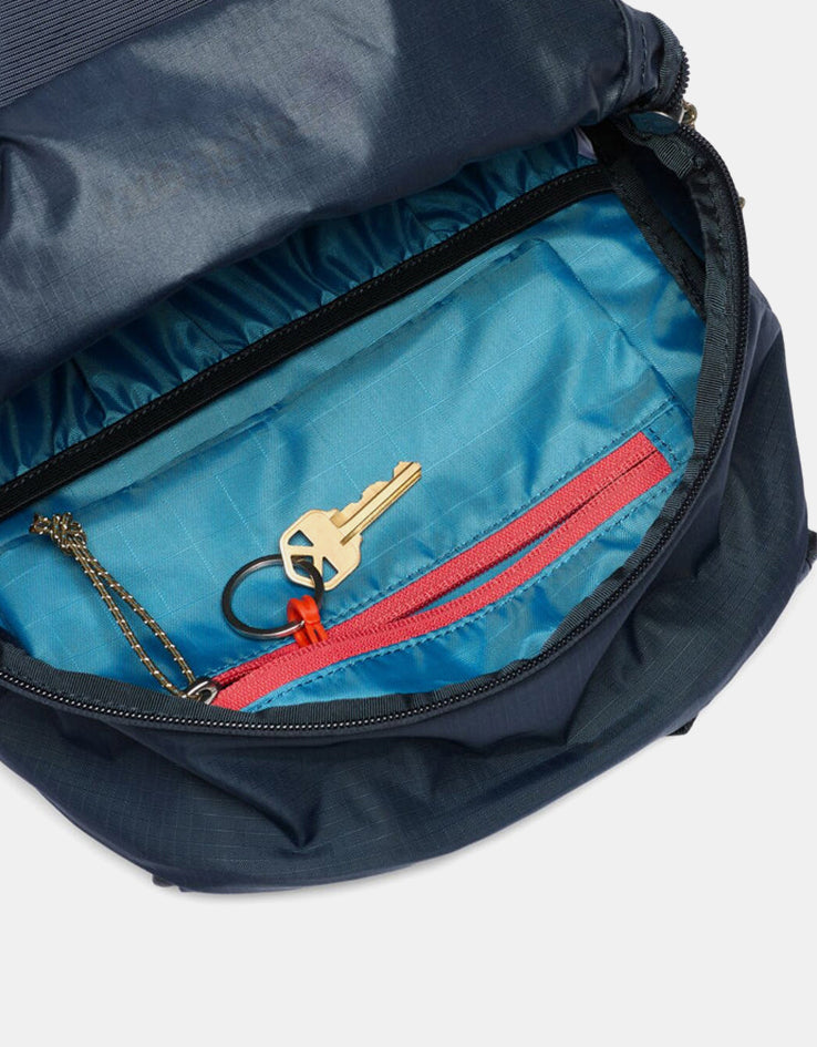 Cotopaxi Elqui 18L Backpack - Carbon