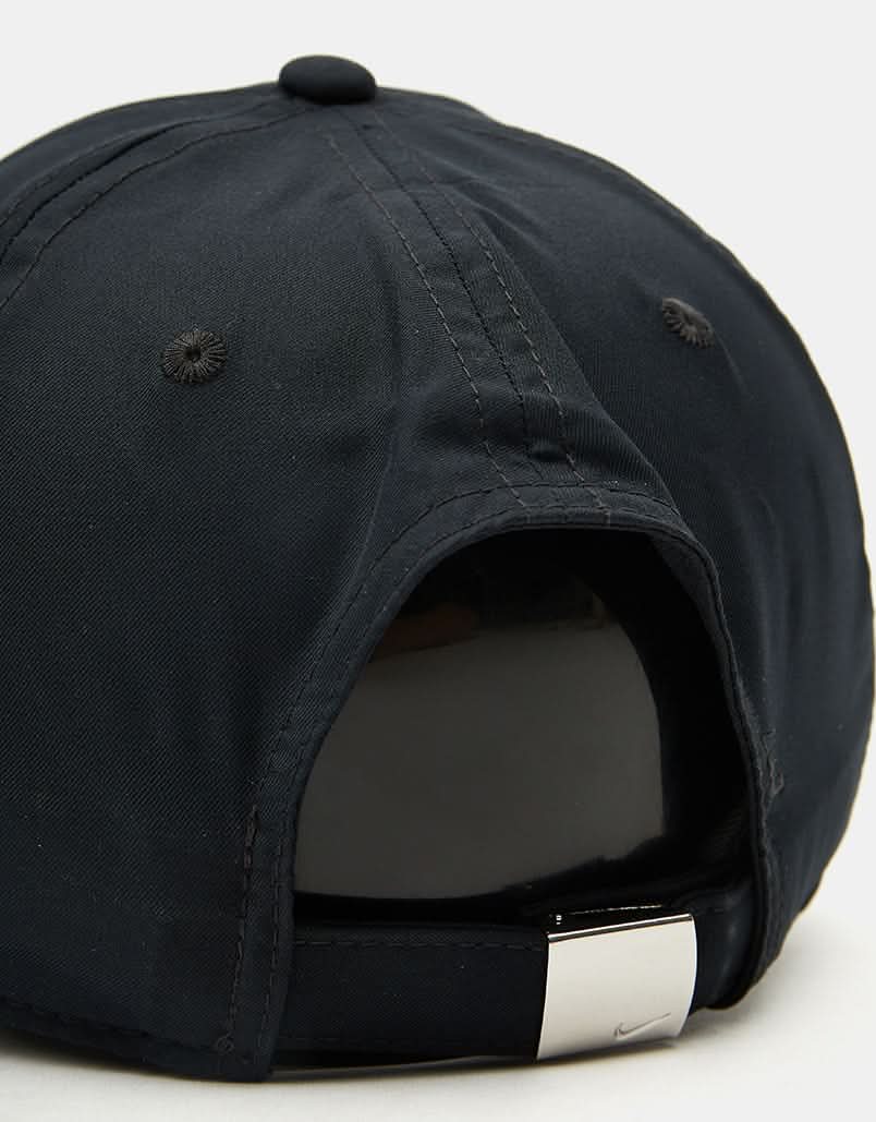 Nike SB Dri-Fit Club Cap - Black/Metallic Silver