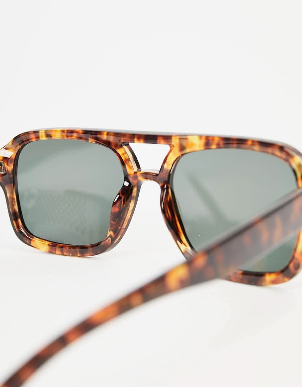 Route One 70's Navigator Sunglasses - Brown